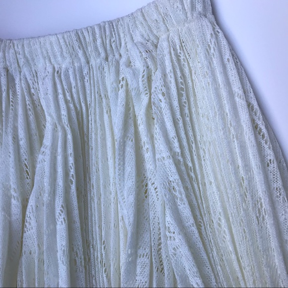 Urban Outfitters Pins & Needles Lace Circle Skirt - Picture 3 of 5